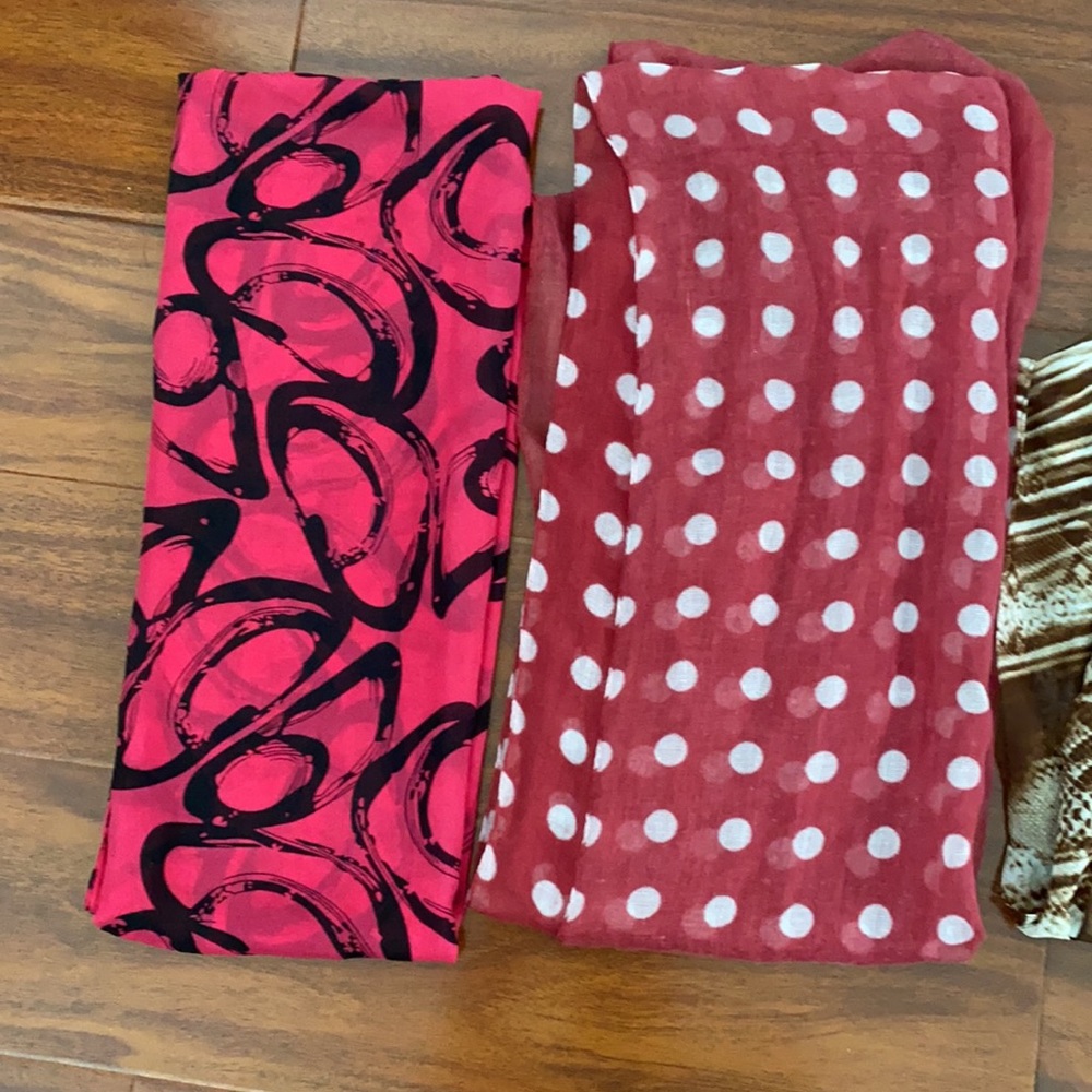 Four Scarves bundle - Picture 2 of 3